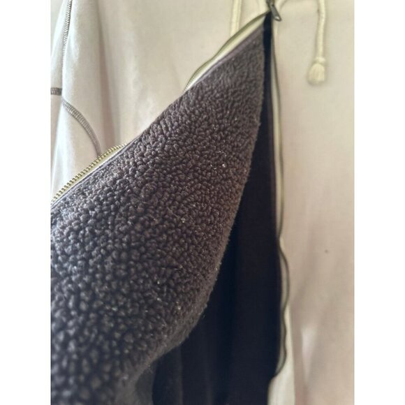 Men’s size 2x-large beige zip up hoodie - Picture 6 of 10